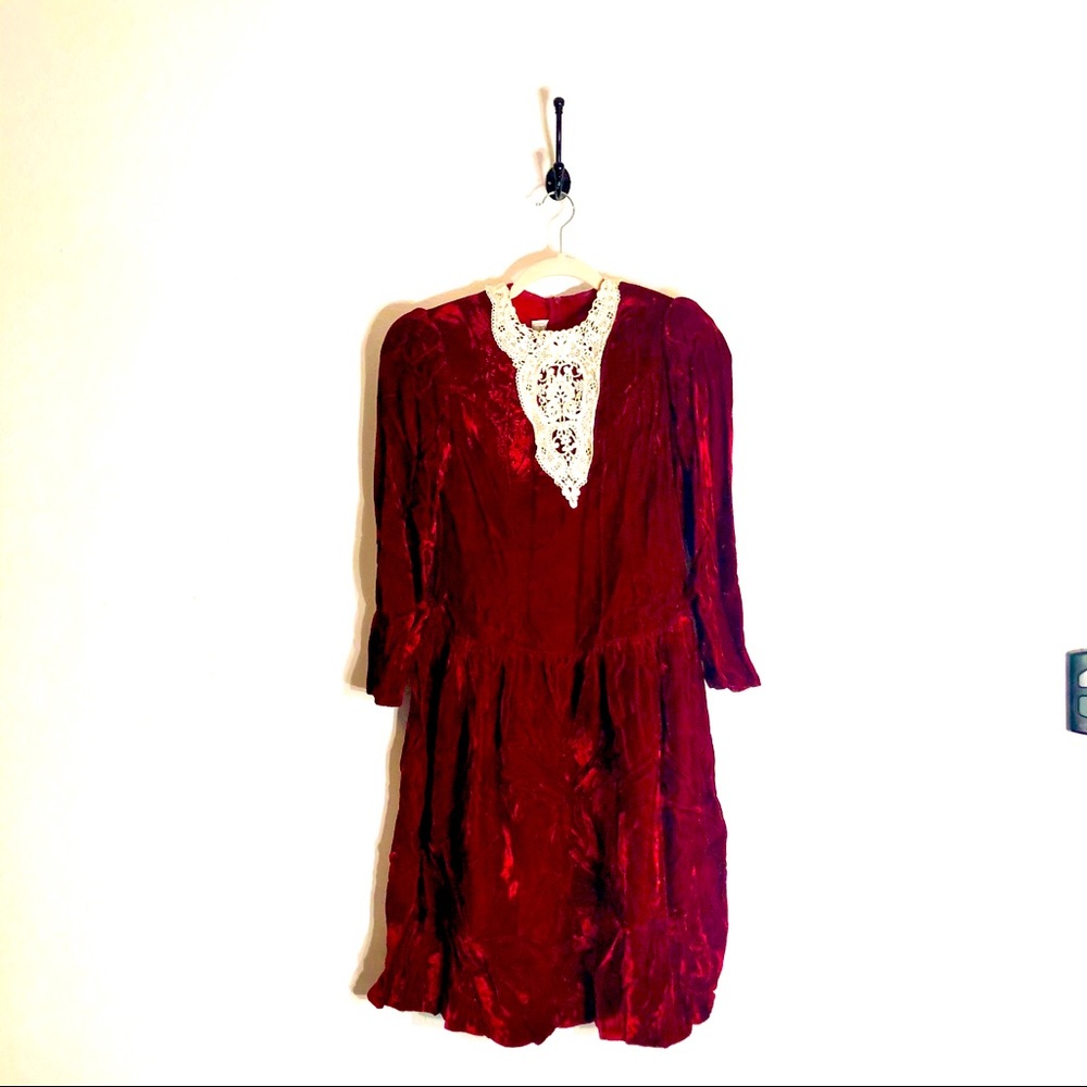Jessica McClintock Gunne Sax Red Velvet Dress